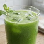 Jus vert détox aux épinards et à la pomme